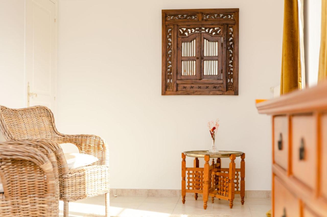 Le Moulin Du Port Bed & Breakfast แซ็งต์-จอร์จ-ซูร์-แชร์ ภายนอก รูปภาพ